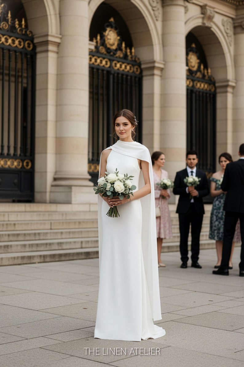 Robe de mariée cape minimaliste pour cérémonie civile