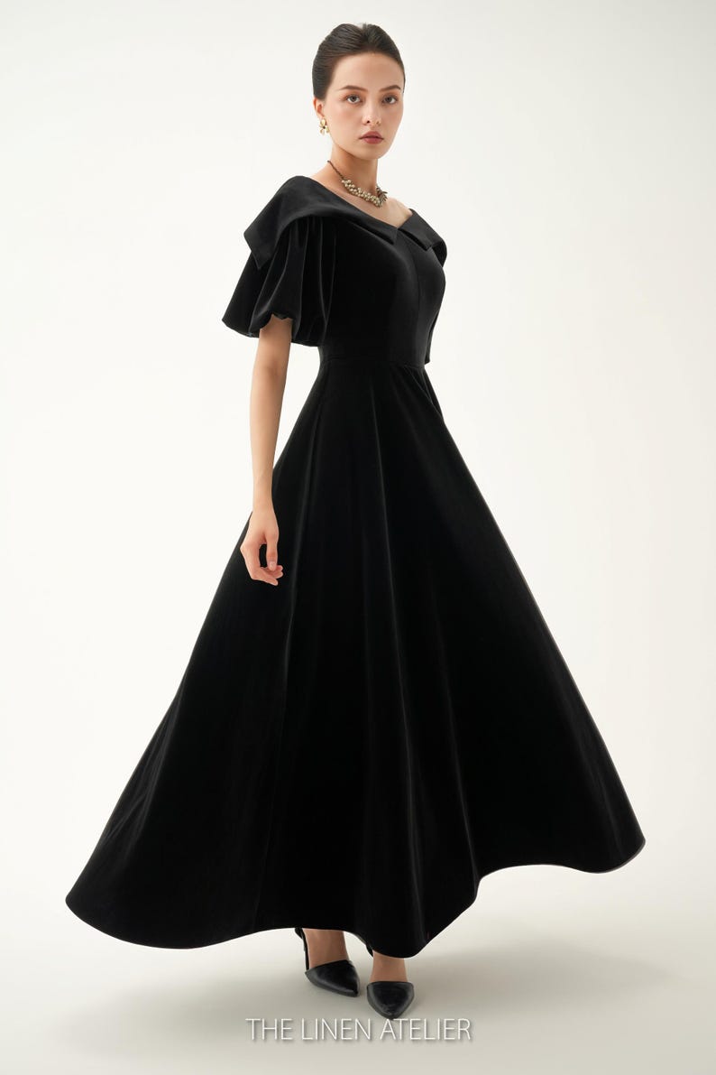 Colette Off-Shoulder Velvet Silhouette | Elegant Evening Piece | Christmas Party Look 画像 1