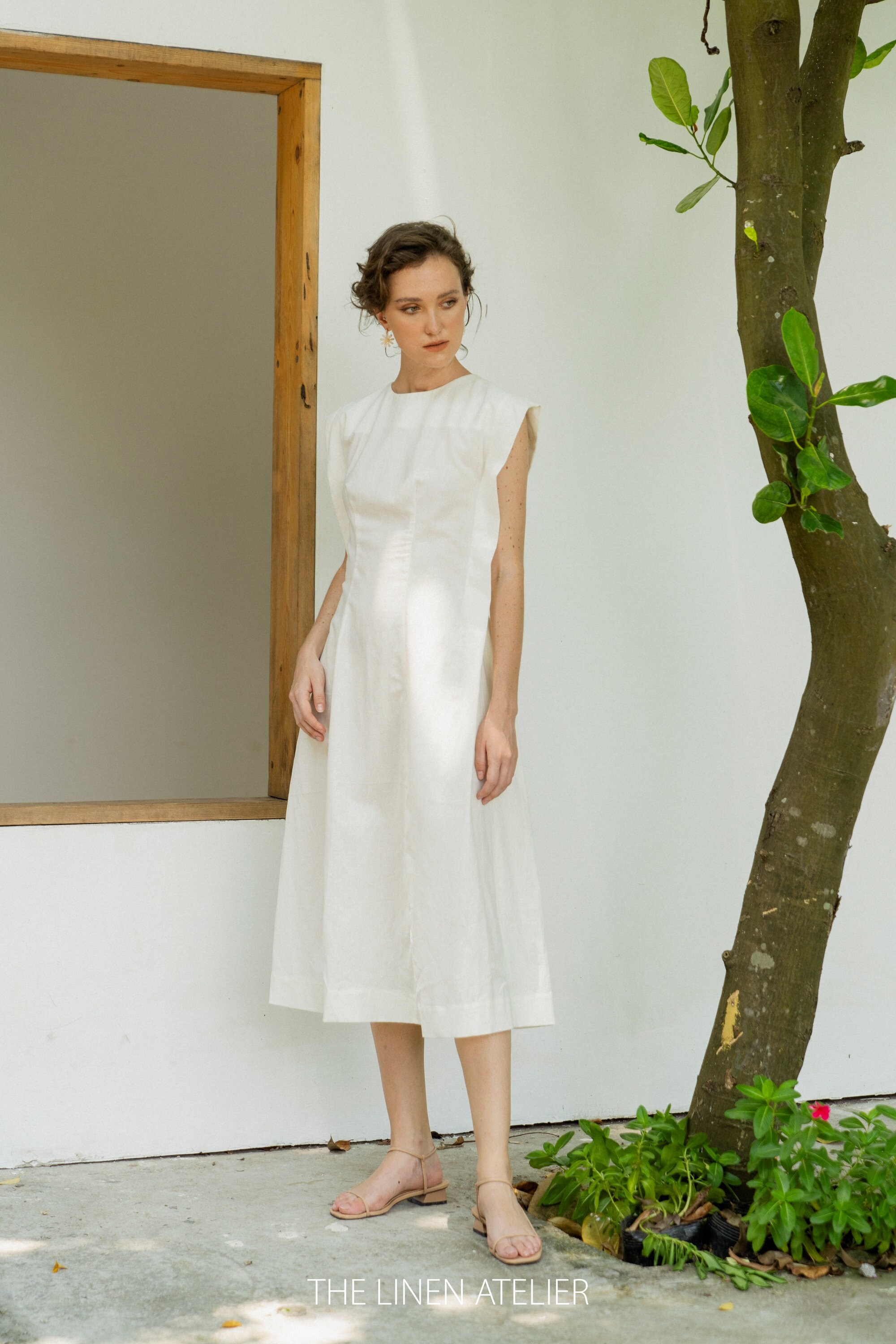 white linen open back dress LONG WHITE LINEN DRESS