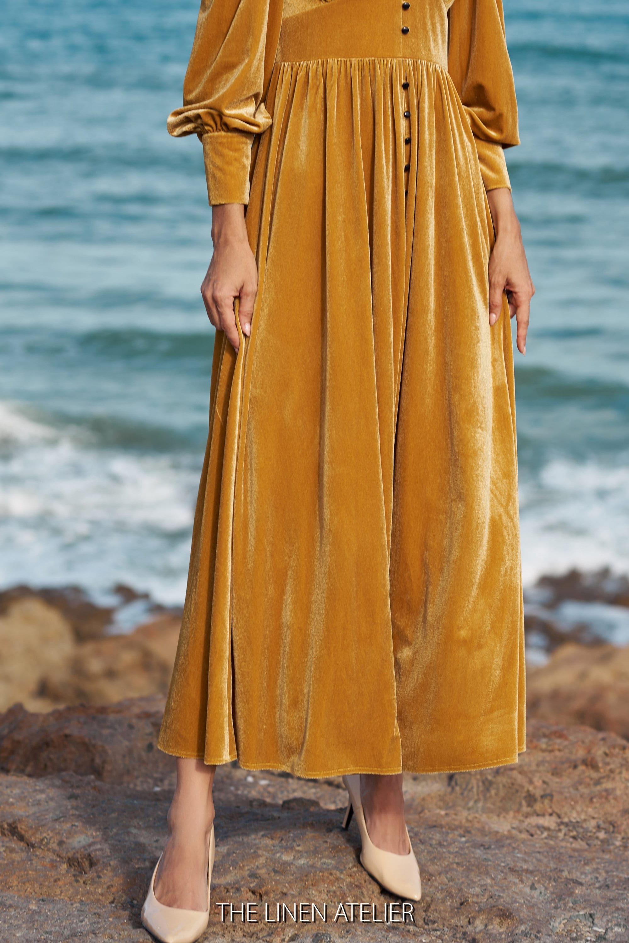 yellow velvet dress long sleeve Casual slim gold velvet long-sleeved dress