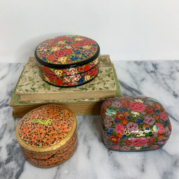 Vintage Kashmiri Trinket Box - Ca 1960 Vintage Kashmiri Trinket Box - Ca 1960