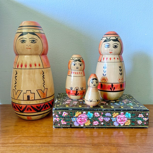 Vintage  Matryoshka Nesting Dolls, Set of 4 Handpainted Dolls, Christmas Gift