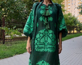 Shalimar embroidered kaftan dress boho applique Ukrainian embroidery