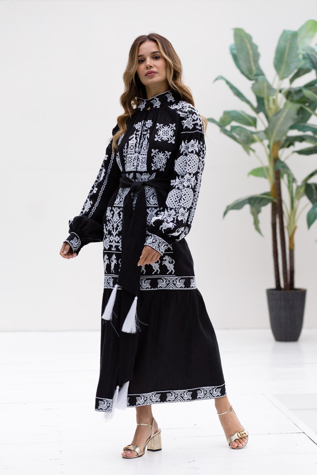 Embroidered Black Wedding Kaftan Dress Designer Linen - Etsy