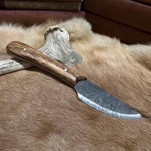 Coltello da campo maculato zebrato Bezalel Collective SERIE ARTISAN