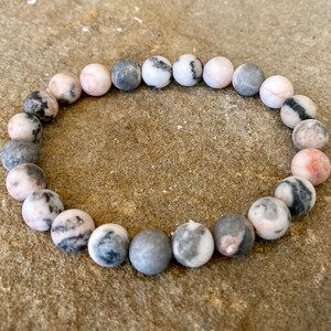 Pulseira de contas de pedra de rodocrosita, pulso de tamanho grande, pulseiras de contas elásticas, joias de pedra blush, pulseira de dia dos namorados, pulseira empilhável