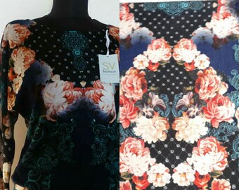 Tessuto a maglia con rose: jersey floreale elasticizzato, French Terry con rose inglesi
