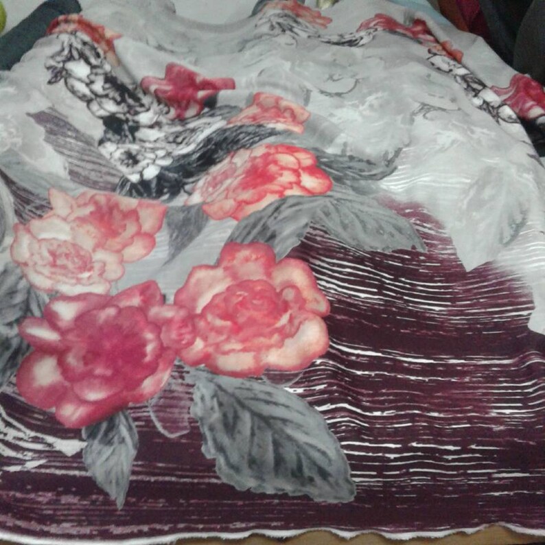 Rotholländische Rose Neopren-Stoff: Blumen-Polyester-Jersey-Strick Bild 3