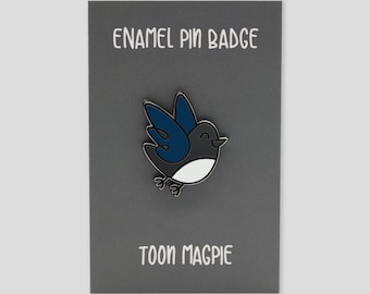 Toon Magpie - Pin Badge • Funny Pin • Newcastle Pin Badge • Friends Family Partner Gift • Geordie Pin • Geordie Gift • Cute Gift • NUFC Gift