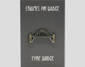 Tyne Bridge - Pin Badge • Landmark Pin • Newcastle Pin Badge • Friends Family Partner Gift • Geordie Pin • Geordie Gift • Cute Pin Badge