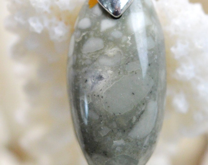 15 carat Jasper - natural stone cabochon pendant - USA // REF AB78