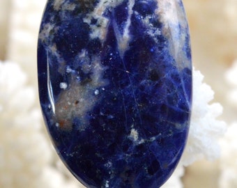 Sodalite 42 carats - natural stone pendant - Namibia // Ref R46
