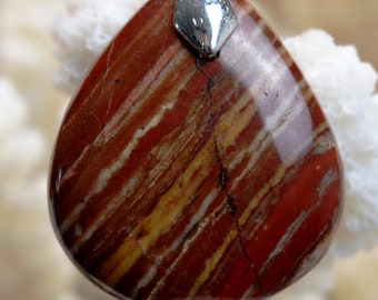 26-carat banded red jasper - natural stone cabochon pendant - Tanzania // L31