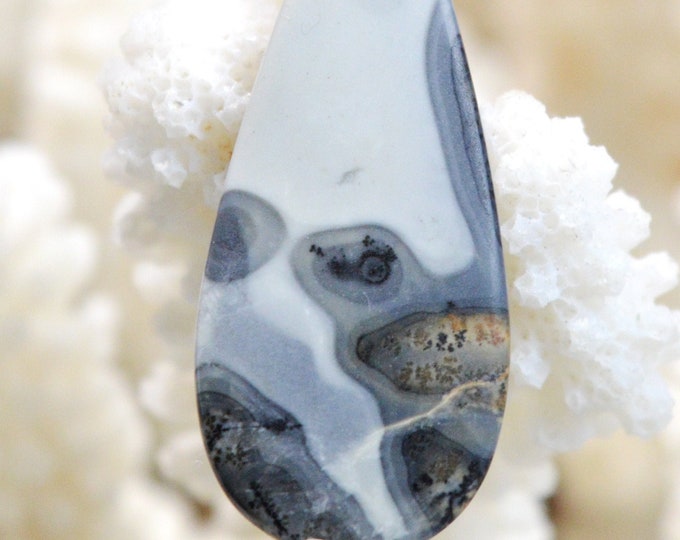 20 carat Maligano Jasper - natural stone cabochon pendant - Indonesia // REF AL97