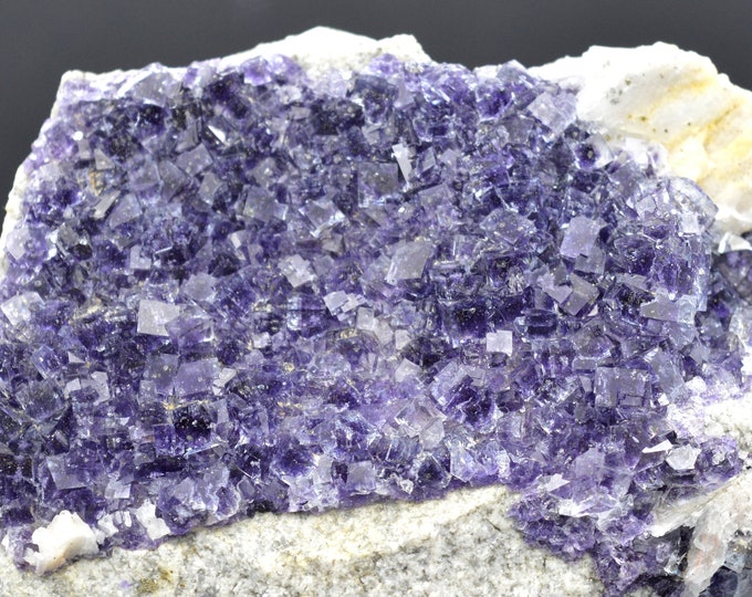 Fluorite 218 grams - Saint-Péray, Ardèche, Auvergne-Rhône-Alpes, France