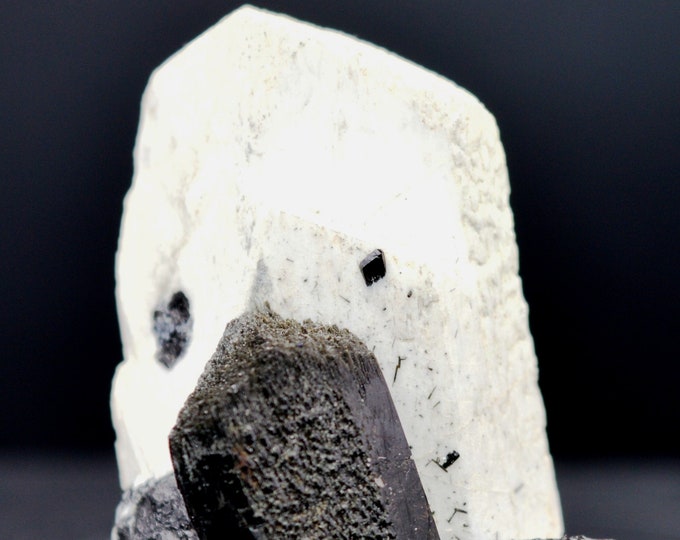 Black tourmaline orthoclase - 39 grams - Erongo Mountains, Karibib, Erongo Region, Namibia