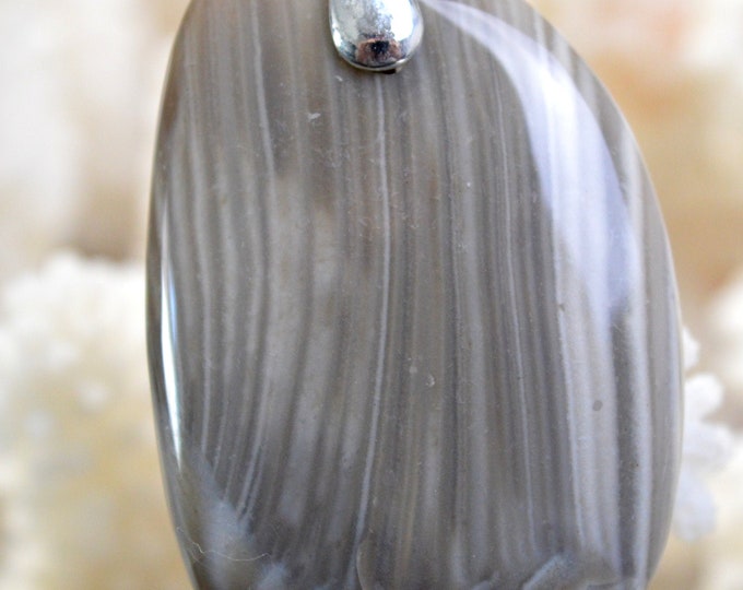 Agate 55 carats - pendentif cabochon pierre naturelle - Botswana // Ref V33