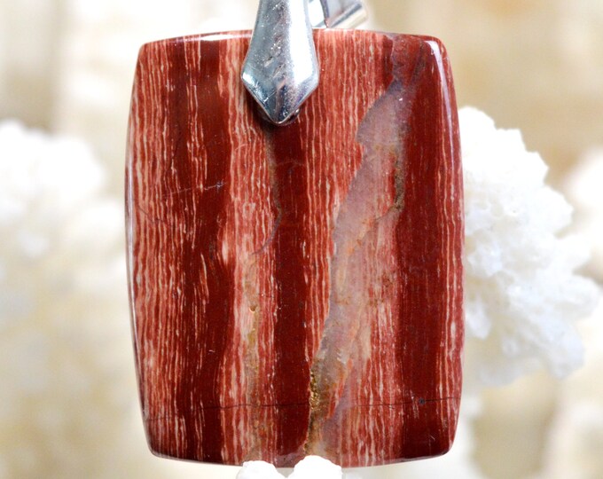 18-carat Red Snake Skin Jasper - natural stone cabochon pendant - Australia // Ref AB69