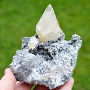 Calcite 630 grams - Joplin Field, Tri-State District, Jasper Co., Missouri, USA