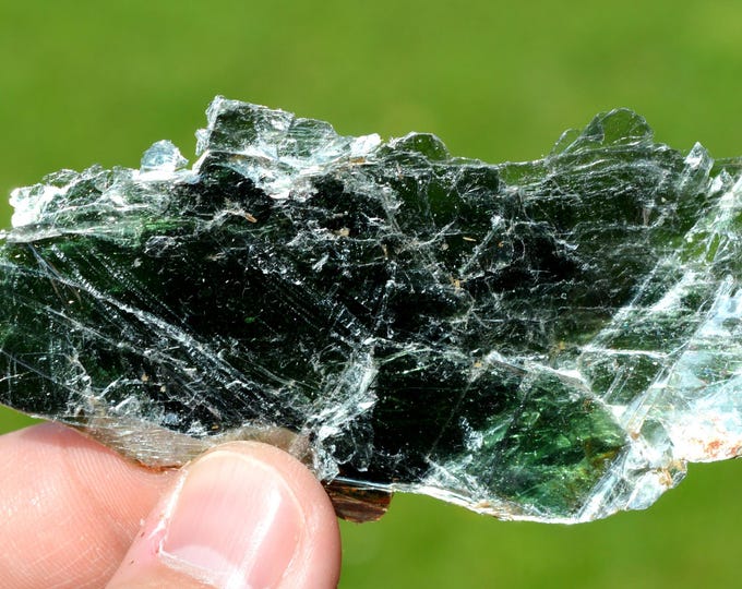 Clinochlore 2.7 grams - Ambohitandriana, Ankazobe District, Analamanga, Madagascar