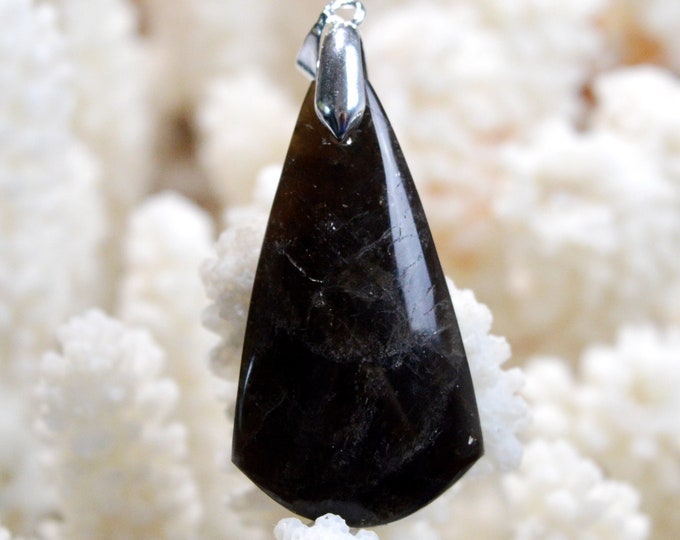 Quartz fumé 48 carats - pendentif cabochon pierre naturelle - Madagascar / FK77