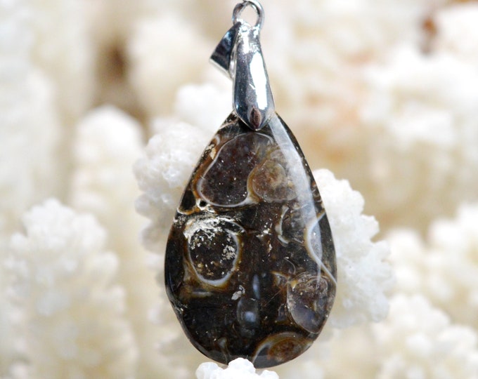 Turitella agate 25 carats - natural stone cabochon pendant - USA // DV21