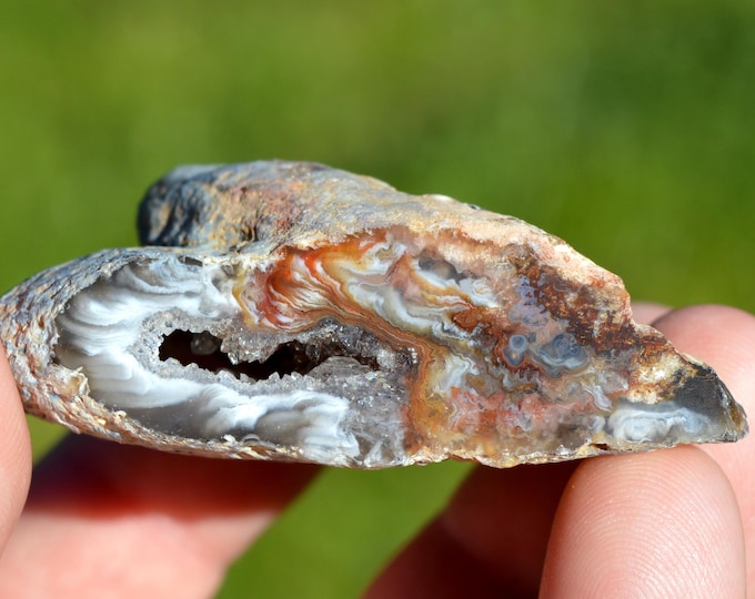 Quartz & Chalcedony Agate "Geodinhos" 69 grams - Barros Cassal, Rio Grande do Sul, Brazil