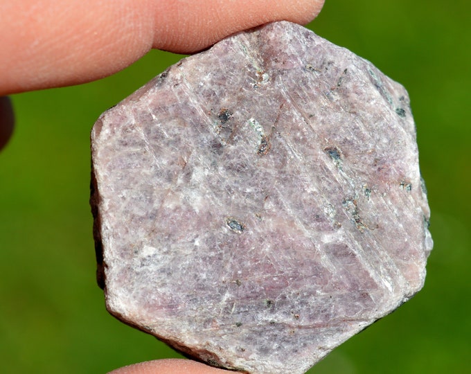 Corundum var. ruby 130 grams - Gogogogo, Ampanihy, Atsimo-Andrefana, Madagascar