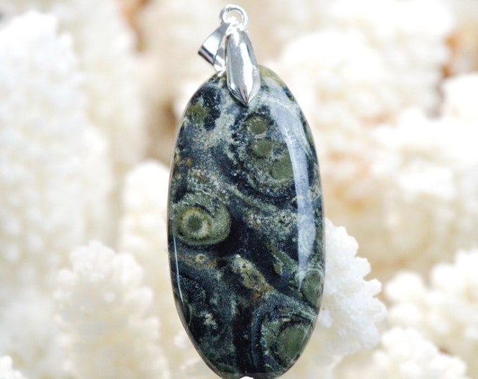 Rhyolite 44 carats - natural stone cabochon pendant - Iceland / EU52