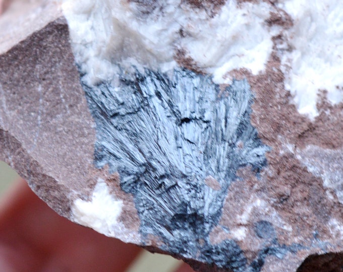 Pyrolusite 279 grams - Imini mine, Imini area, Amerzgane Caïdat, Amerzgane Cercle, Ouarzazate Province, Drâa-Tafilalet Region, Morocco