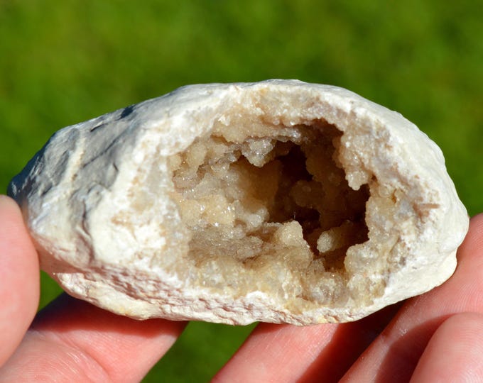 Quartz 179 grams - Bu Craa, Laâyoune Circle, Laâyoune Province, Laâyoune-Sakia El Hamra Region, Morocco