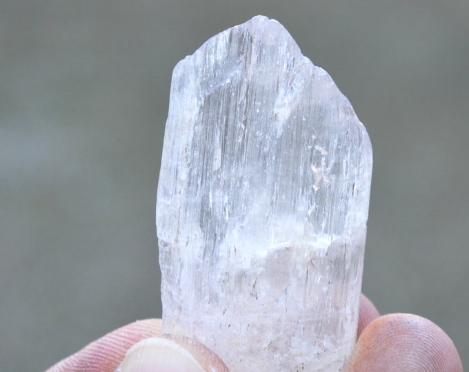 Spodumene var. Kunzite 21 grams - Gilgit-Baltistan, Pakistan