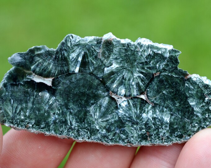 Seraphinite 24 grams - Korshunovskoye iron deposit, Zheleznogorsk, Irkutsk Oblast, Russia
