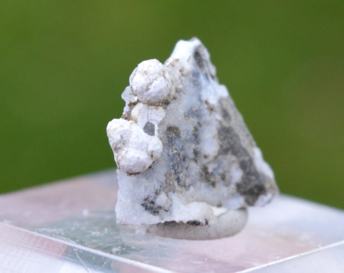Tacharanite 1.5 grams - Puech de Vermus, Espalion, Rodez, Aveyron, Occitanie, France