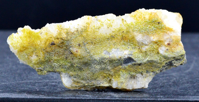Darmstadt Emilie II Mine Weilrod Pyromorphite Germany Hochtaunuskreis 37 grams Quartz Hesse Altweilnau