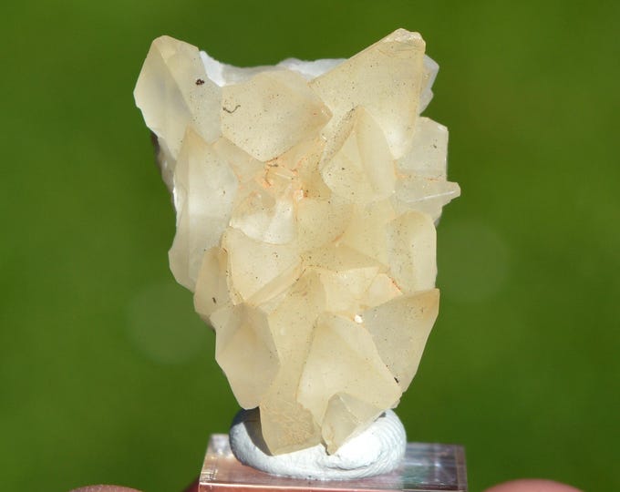 Calcite 15 grams - Limestone quarry, Limont-Fontaine, Maubeuge, Avesnes-sur-Helpe, Nord, Hauts-de-France, France