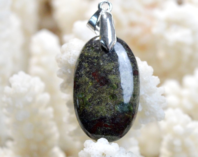 25 carat Dragon Blood Jasper - natural stone cabochon pendant - Australia / FA75