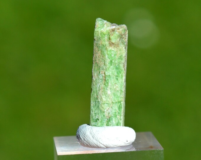 Epidote 2.1 grams - Geita Mine, Lake Victoria Goldfield, Geita Region, Tanzania