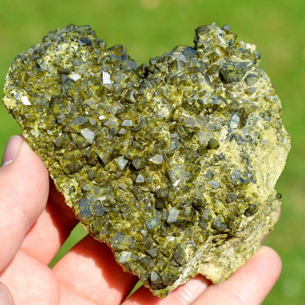 Vesuvianite 422 grammi - Bellecombe, Châtillon, Valle d'Aosta, Italia