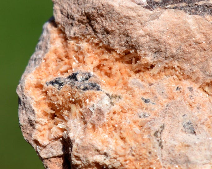 Laumontite 23 grams - Livinhac-le-Haut, Villefranche-de-Rouergue, Aveyron, Occitanie, France
