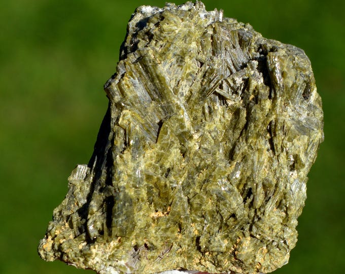 Epidote 150 grams - Plérin, Saint-Brieuc, Côtes-d'Armor, Brittany, France