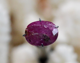 Corundum var. Ruby 5.75 carats - Ampanihy, Atsimo-Andrefana, Madagascar