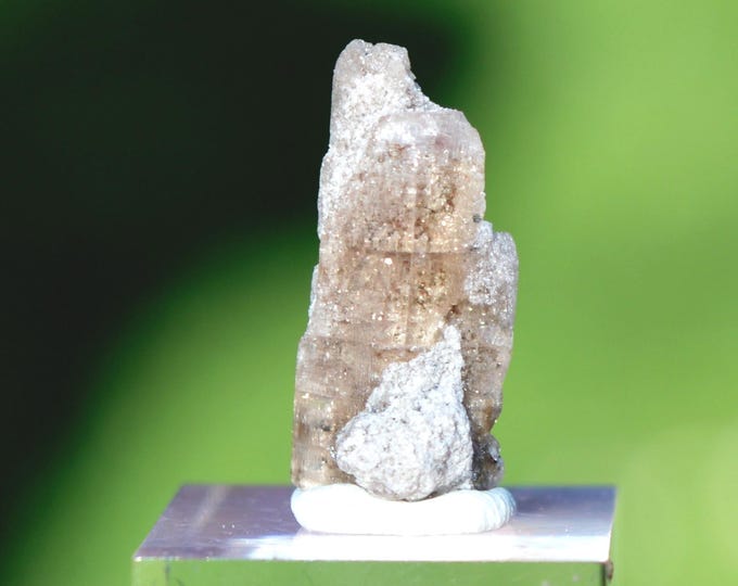Topaz 1.6 grams - Topaz Mountain, Thomas Range, Juab County, Utah, USA