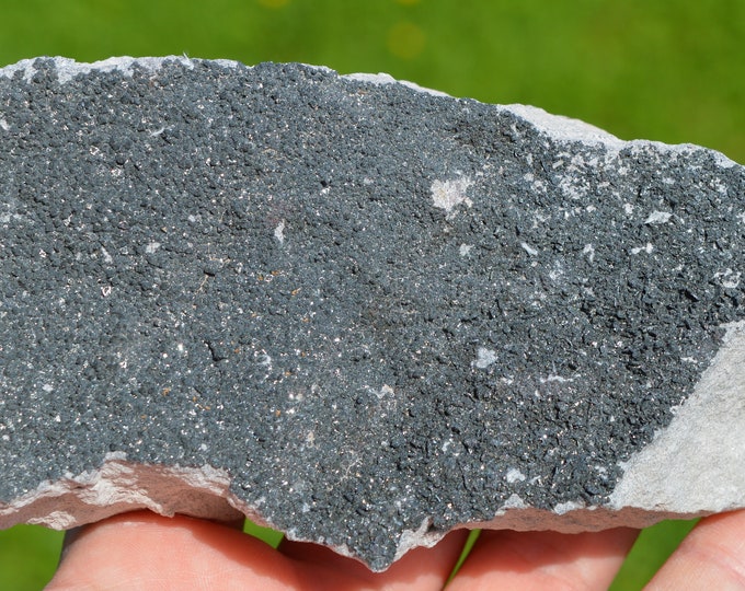 Hematite 441 grams - Riom, Puy-de-Dôme, Auvergne-Rhône-Alpes, France
