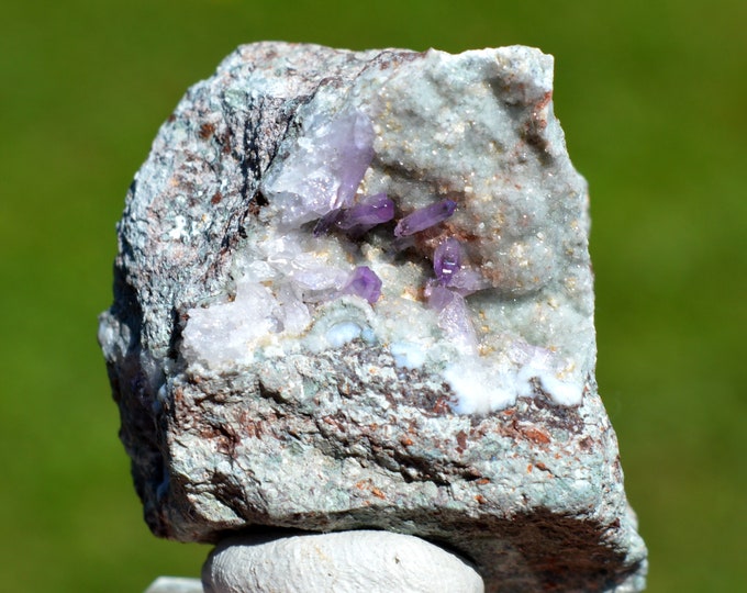 Amethyst & Calcite 70 grams - Capurru Quarry, Osilo, Sassari Province, Sardinia, Italy