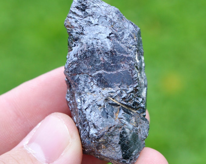 Floating Rutile crystal 57 grams - Ikalamavony, Fianarantsoa, Madagascar