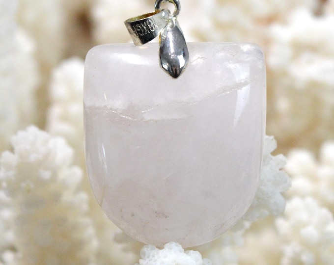 Quartz rose 65 carats - pendentif cabochon pierre naturelle - Madagascar / GA62
