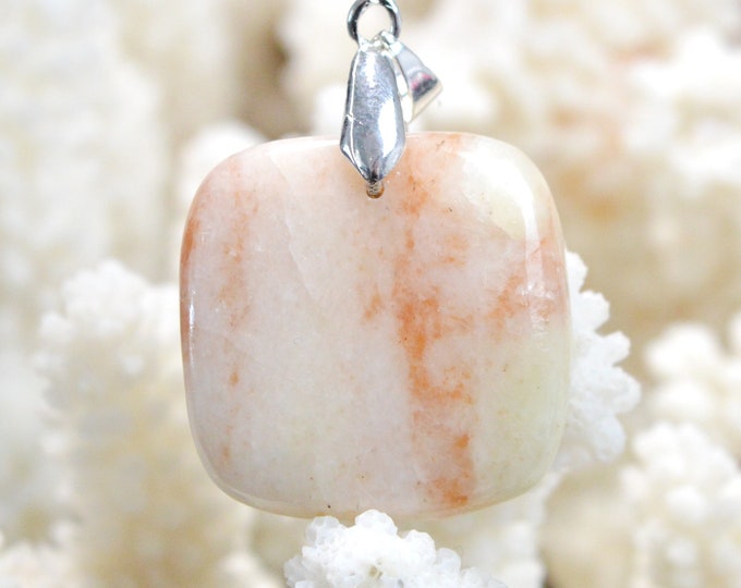 59 Carat Strawberry Quartz - Natural Gemstone Cabochon Pendant - South Africa // DS89