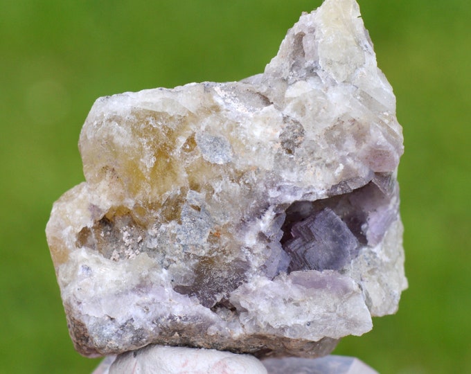 Fluorite 99 grams - El Hammam, Ait Mimoune Caïdat, Khémisset Circle, Khémisset Province, Rabat-Salé-Kénitra Region, Morocco