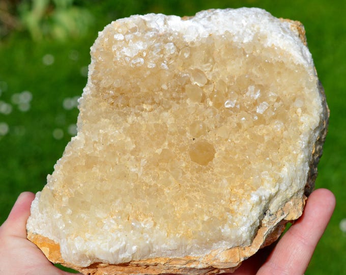 Calcite 1930 grams - Limestone quarry, Limont-Fontaine, Maubeuge, Avesnes-sur-Helpe, Nord, Hauts-de-France, France